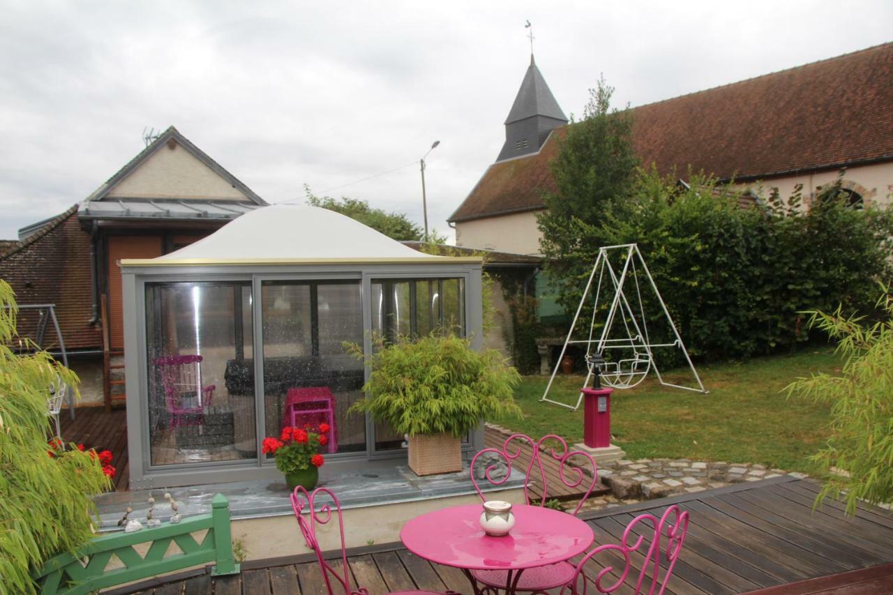 Bed and Breakfast Roulotte La Dominique Romery  Exteriér fotografie